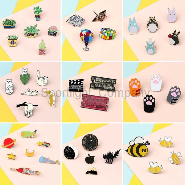 3 ~ 7pcs / set Fashion Brooches Cartoon Cat Bee Star Movie Ticket Emor ENAMER