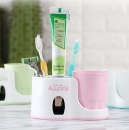 3 kleuren Creatieve tandenborstelhouder Wassen Pak Automatische Squeeze Tandpasta Tandenborstel Sucker voor Family Bathroom Tools