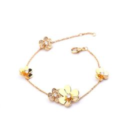3 couleurs vendent des bracelets de marque en cuivre environnementaux pour femmes pour femmes chaîne argent Clover Hand Catenary Praty Wedding Gown Gold 5694017
