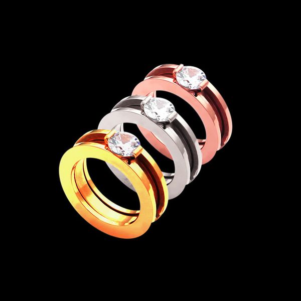 3 couleurs Top Qualité Luxueux Styles Femmes Designer Bague CZ Pierre Deux Pièces Couple Anneaux Titane Acier Conception B Lettre Bijoux De Mode En Gros