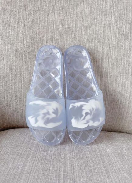 3 colores Transparent Diamond Sole Mujeres Sandalia de diseñador Sandalia Clear Jelly Tobas Tobogán Summer Beach Platform Mulas Slider Slider 2906097