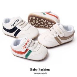 3 colores Bebé Primeros pasos Niños Niño Niña Mocasines Zapatos infantiles suaves Zapato recién nacido Zapatillas de deporte para niños 0-18M