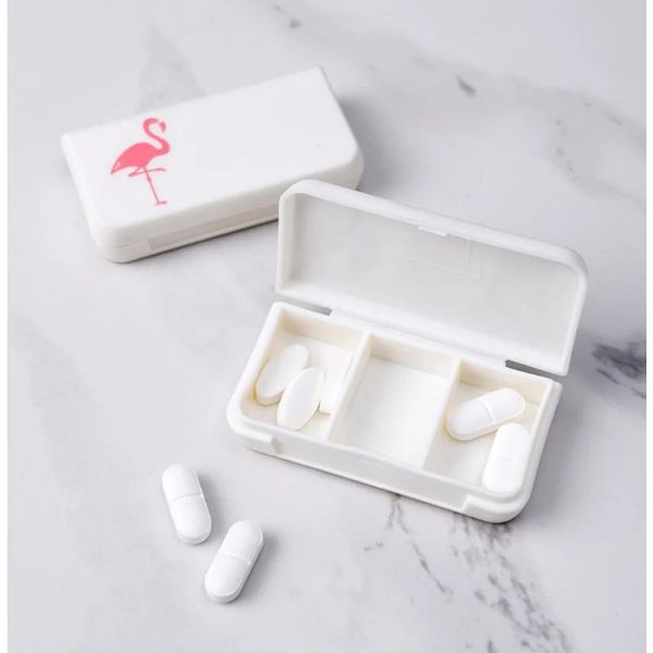 3 cuadrículas Mini Pill Case Medicina de viaje de plástico Linda Píldora pequeña Organizador de almacenamiento de almacenamiento Bajero Dispensador de contenedores Caja para la caja de medicina de viaje