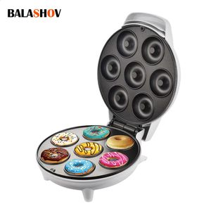 3 in 1 Ontbijtmakers Mini Donut Maker Machine Anti-aanbakoppervlak voor kinderen Snack Desserts Maakt 7 Donuts Witte Kleur Huishoudelijke apparaten 231116