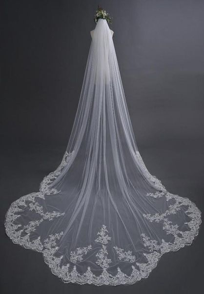 3 mètres Veille de mariage de la cathédrale ivoire avec peigne Long Lace Edge Vele Bridal Accessoires de mariage de haute qualité Pictures 5669611