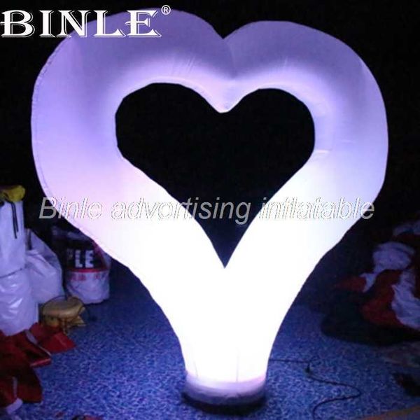 Envío gratis 3 MH Evento de decoración de eventos temáticos del día de San Valentín Gran corazón inflable con luces LED coloridas a la venta