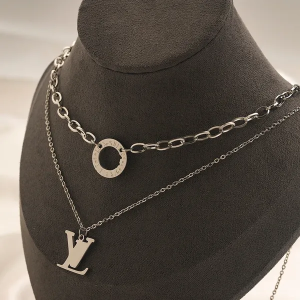 3 ventas mínimas Mujeres Pendientes de diseñador Collar collar de diseñador Letra simple Colgante Joyería de moda de lujo Marca de lujo al por mayor especial