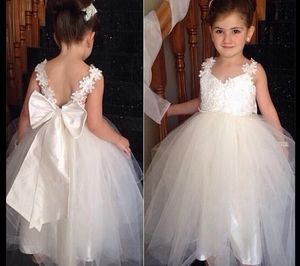 Robes à fleurs Vintage en dentelle pour filles, bretelles Spaghetti blanches, Corset en Tulle appliqué, dos nu, robe d'anniversaire et de noël pour filles avec nœud