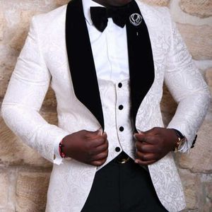 3 pièces Slim fit Casual Hommes Costumes Floral Jacquard Blanc Marié Smoking avec Pantalon Noir Personnalisé Africain Homme Mode Costume Veste X0909