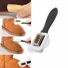 Brosse de nettoyage de chaussures à 3 côtés en plastique en forme de S, nettoyeur de chaussures pour bottes de neige en daim, outils de nettoyage ménager RRA889