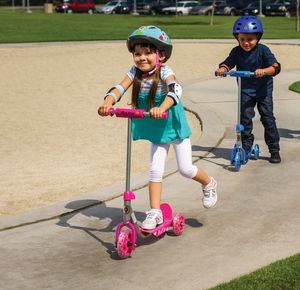 3-roues Lil 'Kick Scooter - pour les 3 ans et plus, Scooter rose pour enfants Trick Scooter