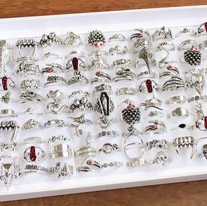 30/50 / 100pcs / lot style punk Death Srépaques diable Cupidon Snake mixte Ring Dark Street Retro Renture de bijoux pour hommes ACCESSOIRES