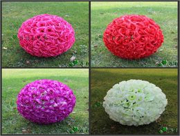 30 cm 12Quotartificial Encryption Rose Fleur de soie baiser des balles suspendues Ball Ornements de Noël décorations de fête de mariage 5pcs3067196