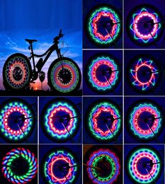 30 motifs de vélo de vélo de vélo d'éclairage de roue double affichage flash 32 RVB LED LUMIÈRE BICYLEME LAMPE NIGHT