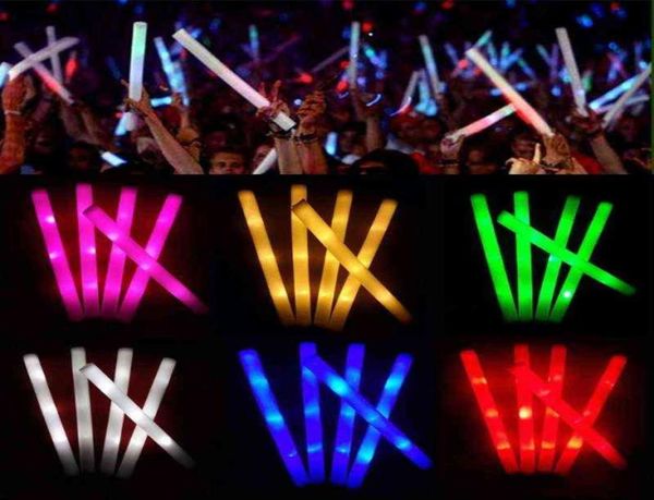 30 PCS Sticks Light-Up LED Batons doux Rally Rave Glow Wands Multicolor Cheer Flashing Tube Tobe Concert pour les festivals Y2201054710698