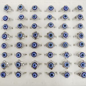 30 pièces de conception mixte pour hommes et femmes cadeaux en acier inoxydable Devil's Eye design bague en argent oeil bleu zircon social rassemblement cadeaux bijoux en gros