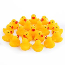 600 stks Party Favor Mode Bad Water Eend Speelgoed Baby Kleine DuckToy Mini Geel Badeendjes Kinderen Zwemmen Strand geschenken Gift T9314