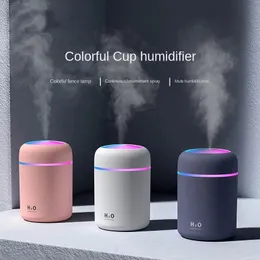 Humidificateur d'air de 300 ml USB USB avec une lumière colorée portable électrique humidificateur mini appareils de voiture ultrasoniques