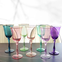 300 ml Gekleurde wijnglas beker rode wijn glas Champagne Schotel cocktail Swing Cup voor bruiloft KTV Bar creatieve mode i0706