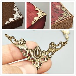 300pcs Box Angle Corner Brackets Antique Decorative Protector for Notebook Cover Menus Photo Frame Furniture Hardware Accessoire