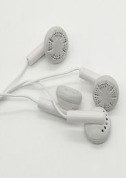 300pcslot White White Los auriculares desechables auriculares desechables para auriculares para autobús, tren o avión Usar una vez auriculares de bajo costo para schoo2977701