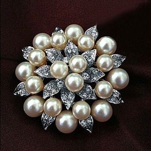 Incredibile imitazione di alta qualità imitazione perla floreale femminile spilla da matrimonio colore del rodio e colore oro diamante per lena di gioielleria