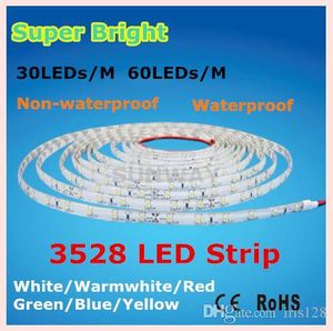 IP65 impermeável 5m 3528 SMD 30 60LEDS / M 12V luzes flexíveis LED tira branca / branca morna / azul / verde / vermelho / amarelo 5m / rolo