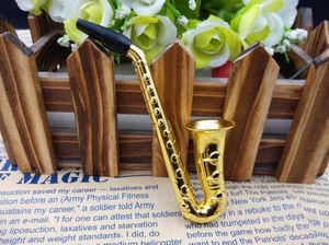 Free shipping wholesalers new Creative saxophone portable metal pipe / metal bong, length 10cm, send filter, suction card packagi