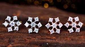 925 Sterling Silver Stud Brincos Moda Jóias Pouco de Floco De Neve De Diamante de Cristal Estilo Elegante Brinco para As Mulheres Meninas de Alta Qualidade 100 pcs