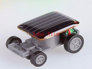 Partihandel Varm Försäljning Populär Minsta Mini Bil Solar Powered Toy Car New Mini Barn Solar Toy Present Gratis frakt