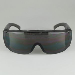 Segurança óculos de proteção anti-arranhões de óculos de saúde e óculos de segurança à prova de poeira Proteção à prova de vento preto e branco Navio livre de 20pcs