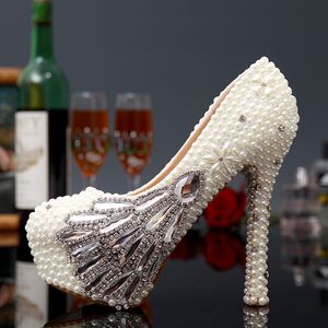 Великолепный полный жемчуг бисером на высоком каблуке невесты свадебные туфли Кристалл Алмаз Леди обуви для свадьбы бал выпускного вечера театрализованное событие