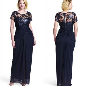 Guaina in chiffon blu navy Abiti da cerimonia taglie forti 2015 Nuovo stile Occasioni speciali Abito da sera a maniche corte in pizzo con paillettes Personalizzato EN7213