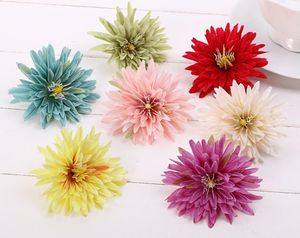 写真小道具のための50ピース7cm人工的な松の針のシルクの花の頭のヘッドウェディングブライダルブーケホームオフィスの装飾