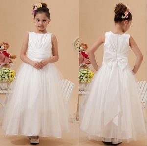 2014 Modest Little Girl Dress Tnee White Long Kids Pageant Ball Gowns Formale per le ragazze Flower Girl Dresses Baby Glitz Toddler Infant Cheap