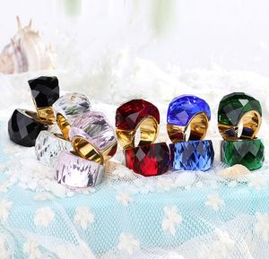 New Fashion Large Rings for Women Wedding Jewelry Big Crystal Stone Ring Stainless Steel Rings Anillos Red Green Blue White Black Punk