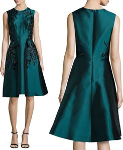Luxuriöses Damen-Stickerei-A-Linien-Kleid, modische, perlenbesetzte Rundhalskleider 15105811