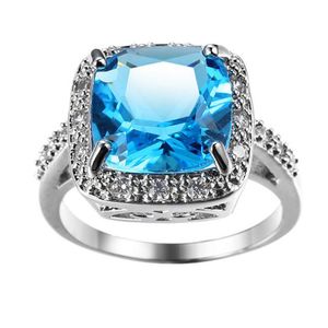 Luckyshien Sky Blue Topaz Gemstone Vintage Square Ringar Smycken 925 Sterling Silver Bröllop Ringar för Kvinna Zircon