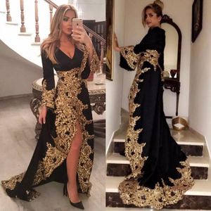 Bajeczna czarna strona podzielone sukienki wieczorowe z długim rękawami V Neck plus size sukni promowe Sweep Gold Lace Appliqued Sukienka Formalna