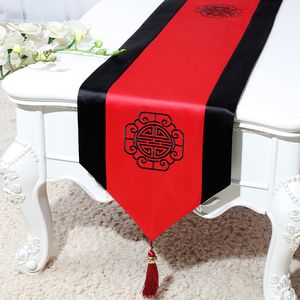 150 x 33 cm Latest Happy Chinese Silk Brocade Table Runner Classic Home Decor Rectangular Damask Table Cloth Vintage Dining Table Mat
