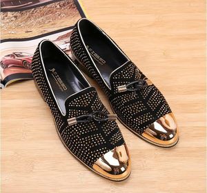 Förderung Mens Fashion Casual Formal Schuhe Für Männer Schwarz Echtes Leder Quaste Männer Hochzeit Schuhe Gold Metallic Nieten Loafer größe: 38-46