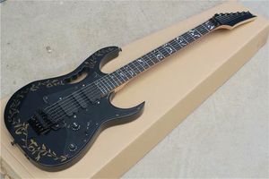Branco / preto corpo 24 trastes Guitarra elétrica de hardware dourado com ponte tremolo, pickups HSH, pode ser personalizado