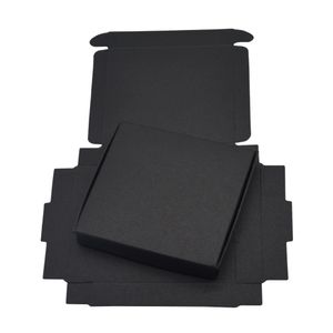 Scatole regalo di carta di cartone nero 9x8.6x1.6cm per bomboniere di compleanno di nozze Scatola di imballaggio artigianale di caramelle Scatola di imballaggio pieghevole Kraft 50 pezzi / lotto