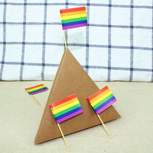 Lesbisk Gay Pride LGBT Färgglada flaggor tandpetare Rainbow flagga tandpetare 100 st / set Eco Friendly Wood Banner Fruit Prods BH2019 TQQ
