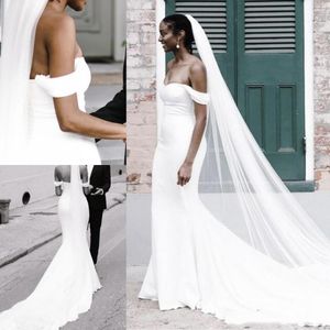 Elegante billige einfache Meerjungfrau Brautkleider für Mädchen Braut Brautkleider Strandscheide Säule Customize Made Plus Size