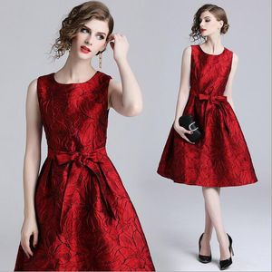 赤い夏のプリントドレス弓帝国ドレスクルーネックニーレングススカートノースリーブ