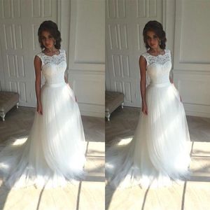 2020 Nya Billiga Lace Bröllopsklänningar Strand Sheer Jewel Neck Appliques Lace Bröllopsklänning Backless Bridal Gowns Robe de Marie BM1509
