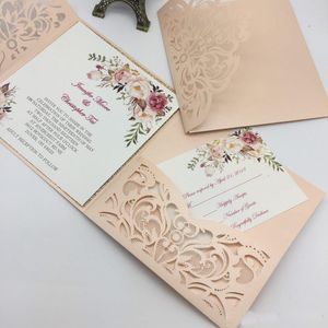 新しいスタイルユニークなレーザーカット結婚式の招待状カード高品質のパーソナライズされたホロウの花のブライダル招待カード