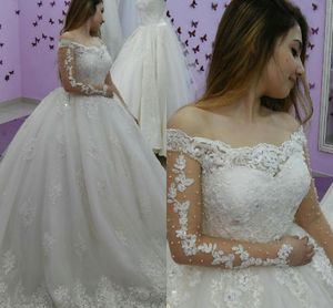 Princess Arabic Ball Gown Wedding Dresses 2021 Off Shoulder Long Sleeve Appliqued Lace Beaded Bridal Gown Plus Size Vestidos De Novia AL5961