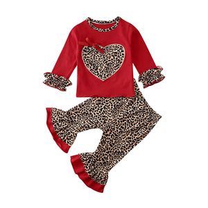 Barn baby girls heart leopard print shirt toppar byxor bell-bottoms outfits set långärmad o-nacke nyfödda baby flicka kläder uppsättningar